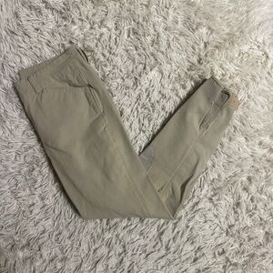 Women’s Size 26R Tan Unbranded Knee Patch Horseback Riding Breeches. Good Cond.